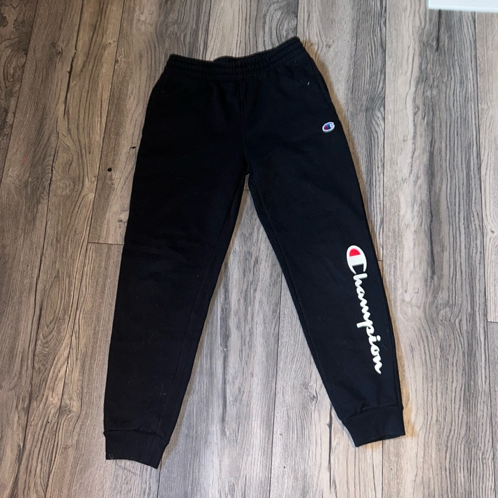 Champion boys sweat pants joggers size medium!